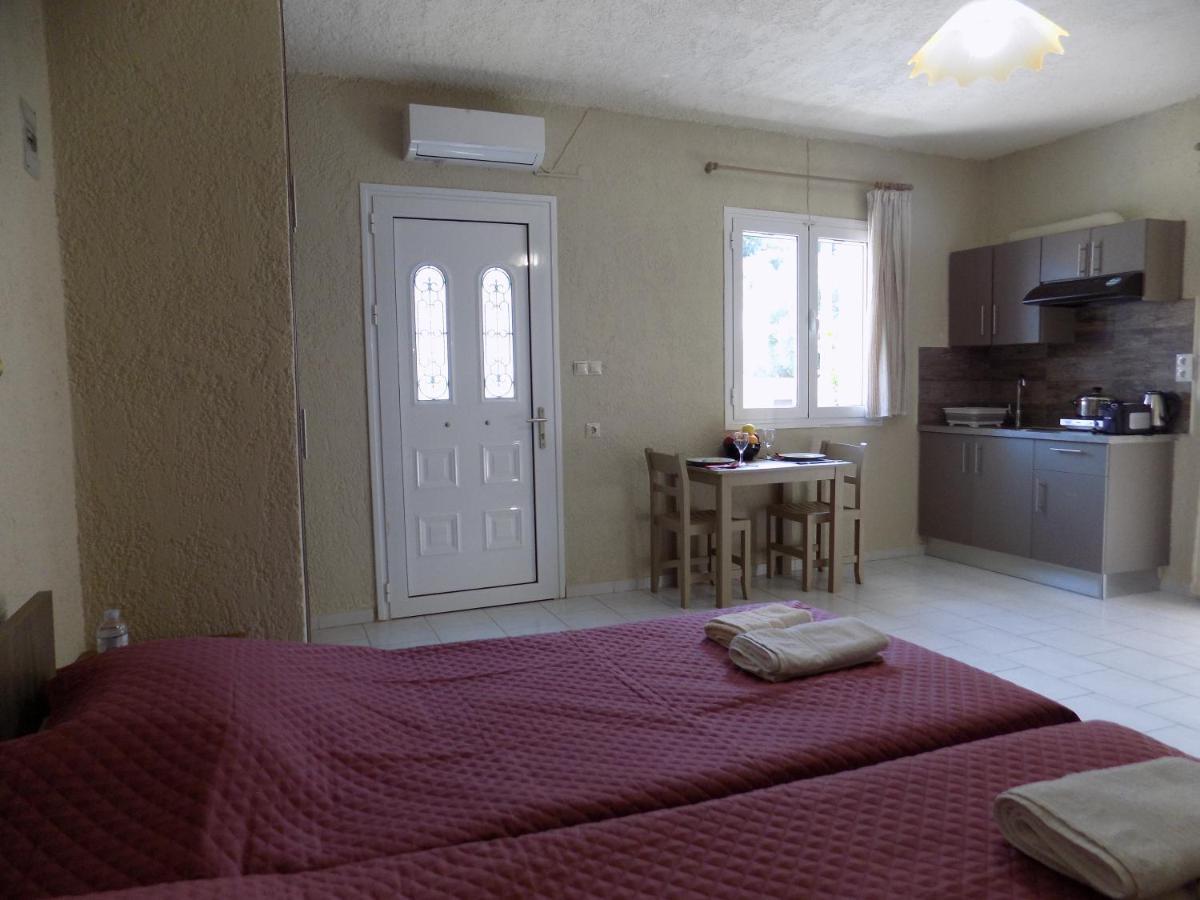 איה אפימיה Afrodite Spacious Apartments! מראה חיצוני תמונה
