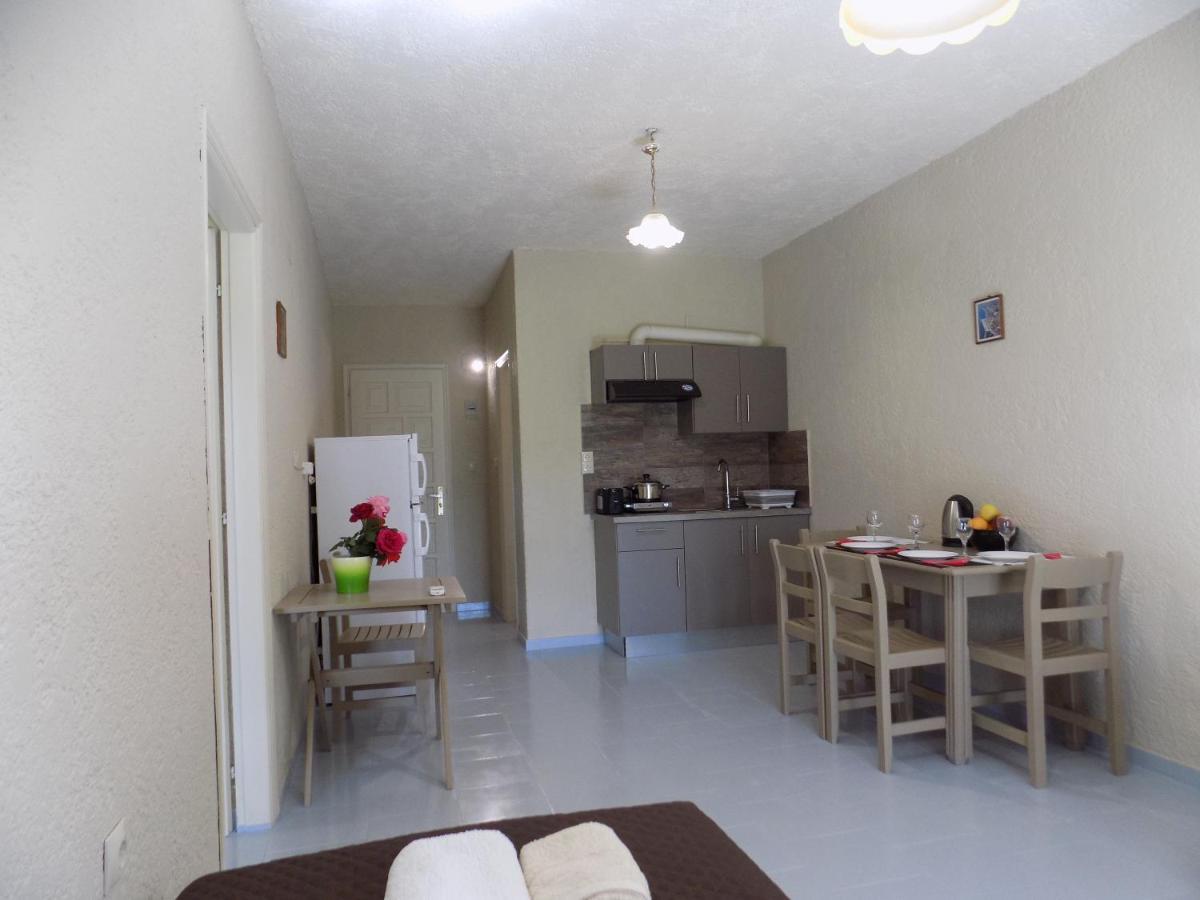 איה אפימיה Afrodite Spacious Apartments! מראה חיצוני תמונה